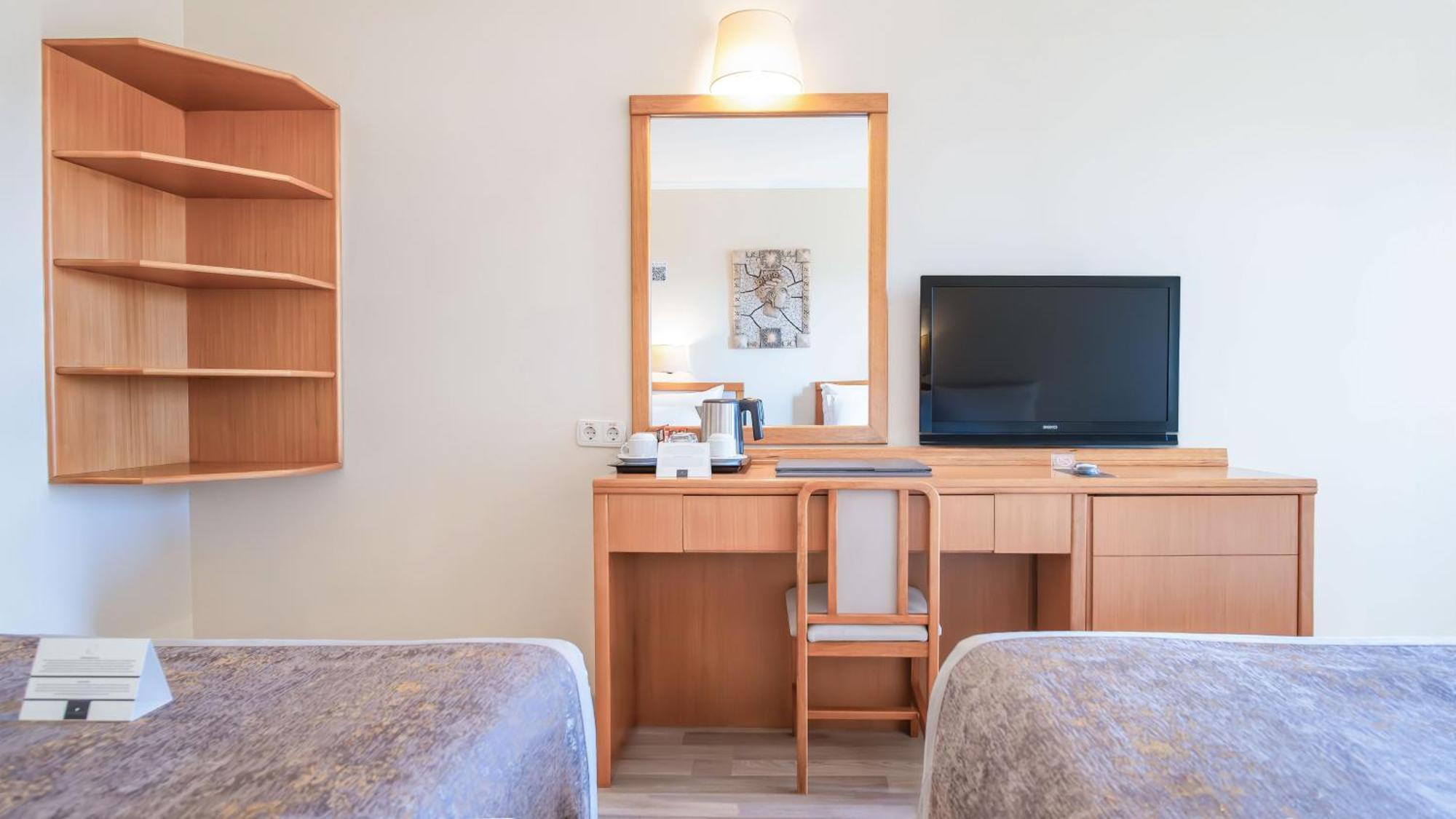 Miramare Queen Hotel シダ エクステリア 写真